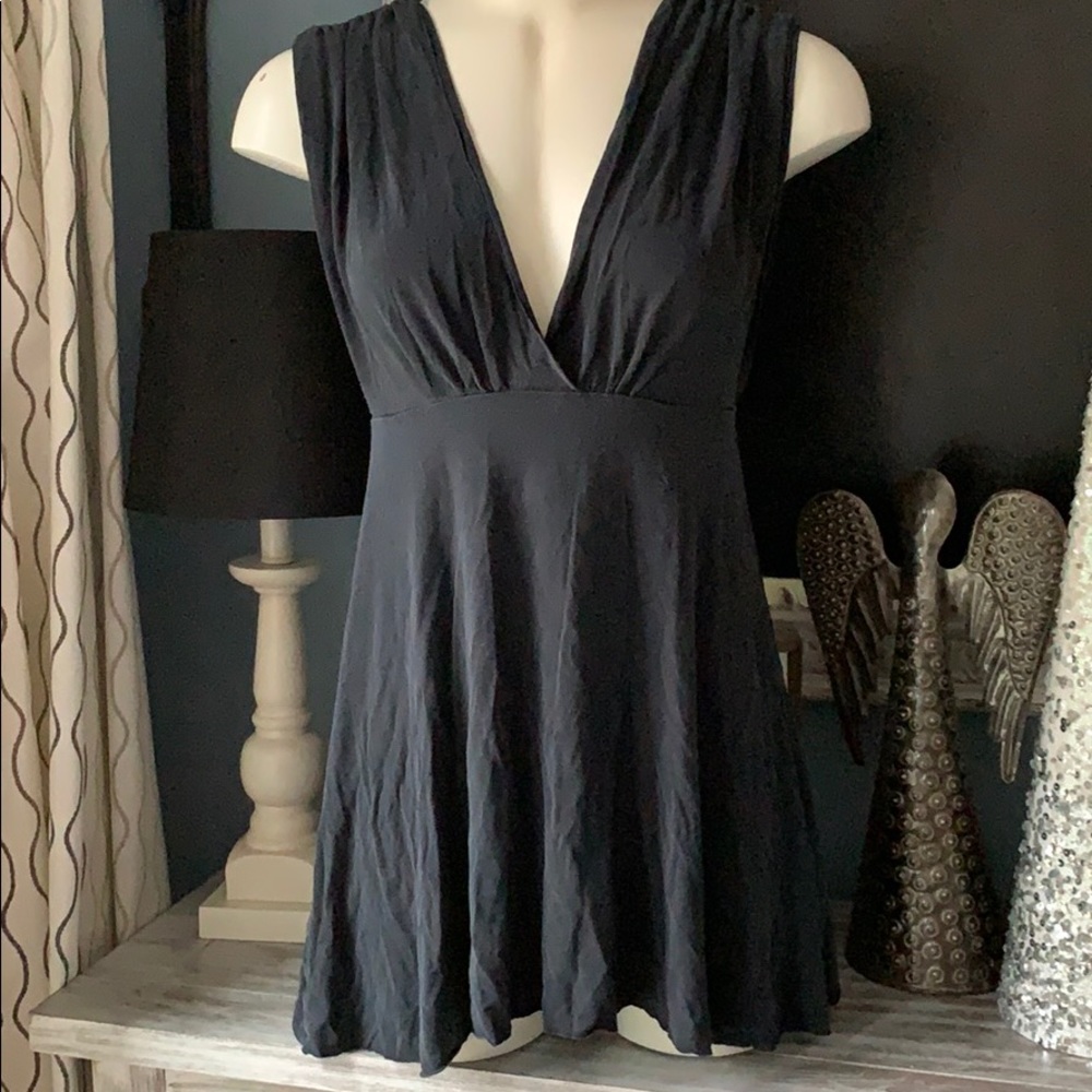 Free people black plunge v neck sleeveless top small S